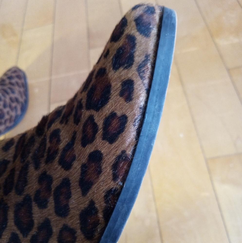Kenneth Cole Russie Horse hair ankle booties in cheetah print women's size 7 - Picture 13 of 16